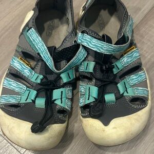 Keen Kids Water Shoes in Gray and Teal